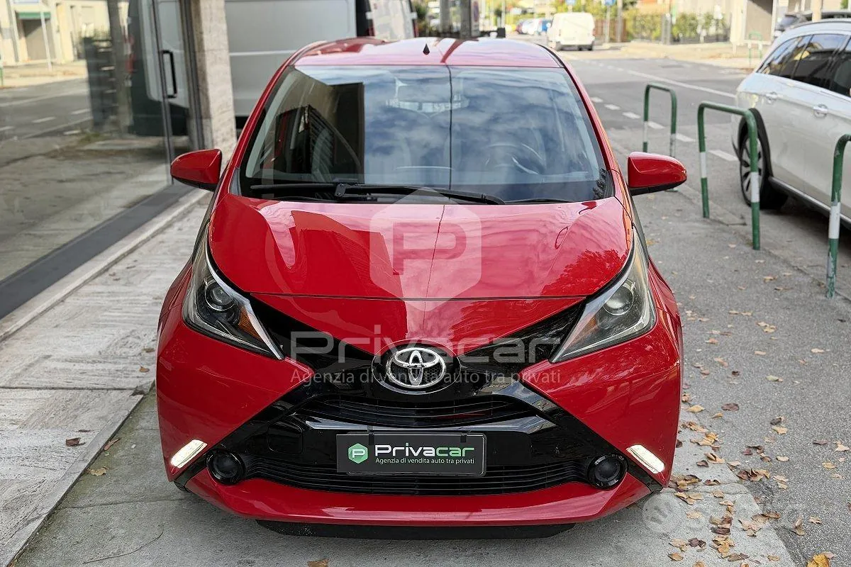 Toyota Aygo 2015 photo 2