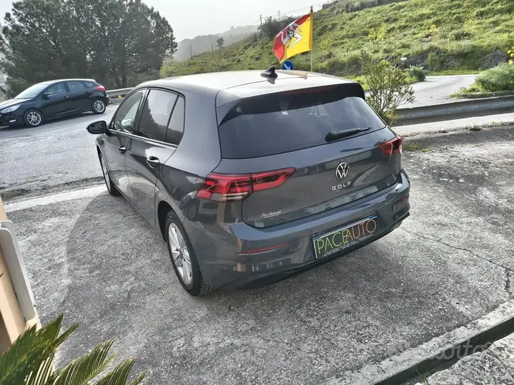 Volkswagen Golf 2023 photo 4