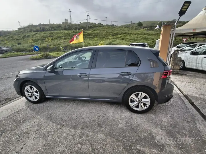 Volkswagen Golf 2023 photo 5
