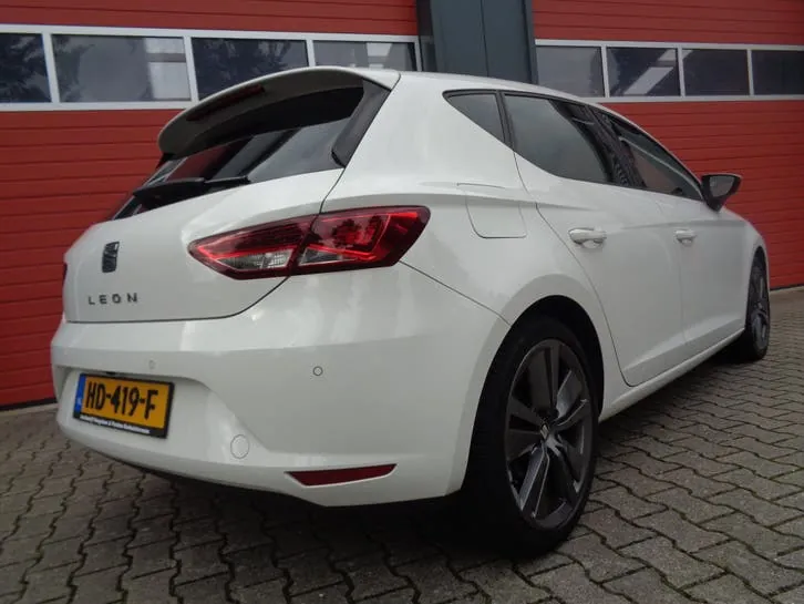 Seat Leon 2016 photo 2