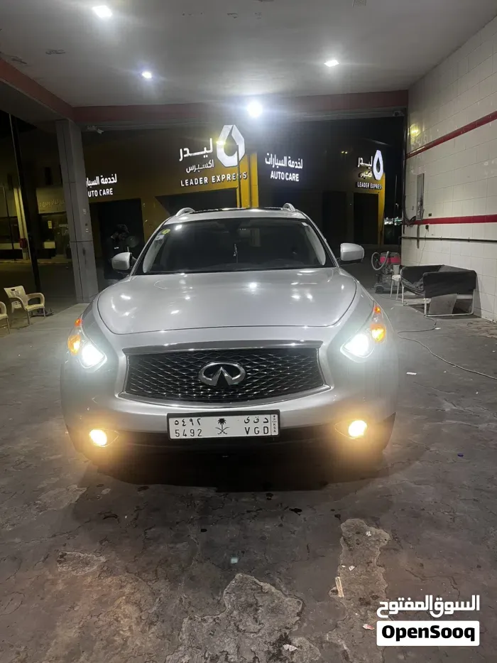 Infiniti Qx70