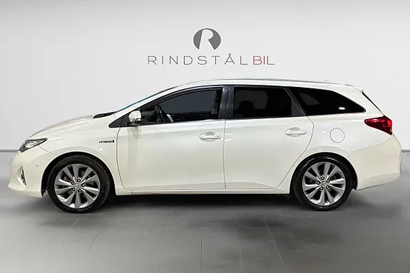 Toyota Auris 2014 photo 4
