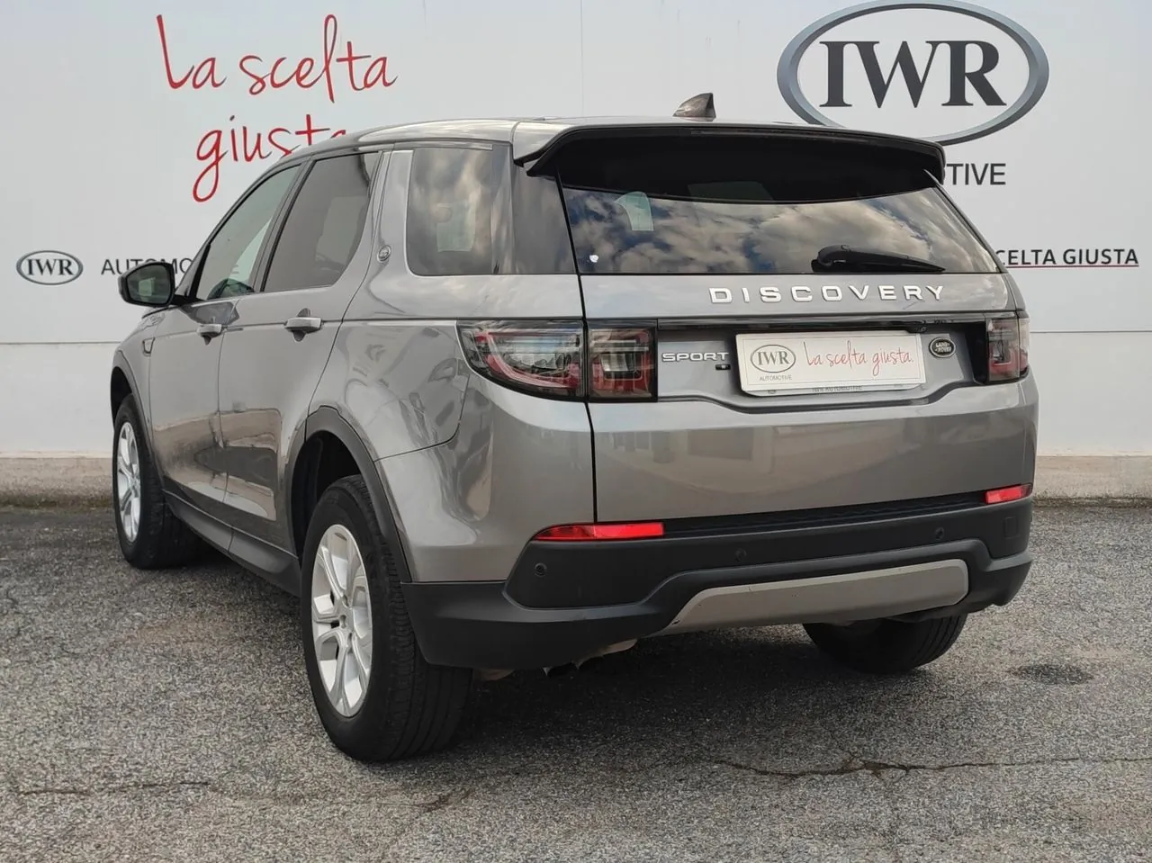 Land Rover Discovery Sport 2020 photo 5