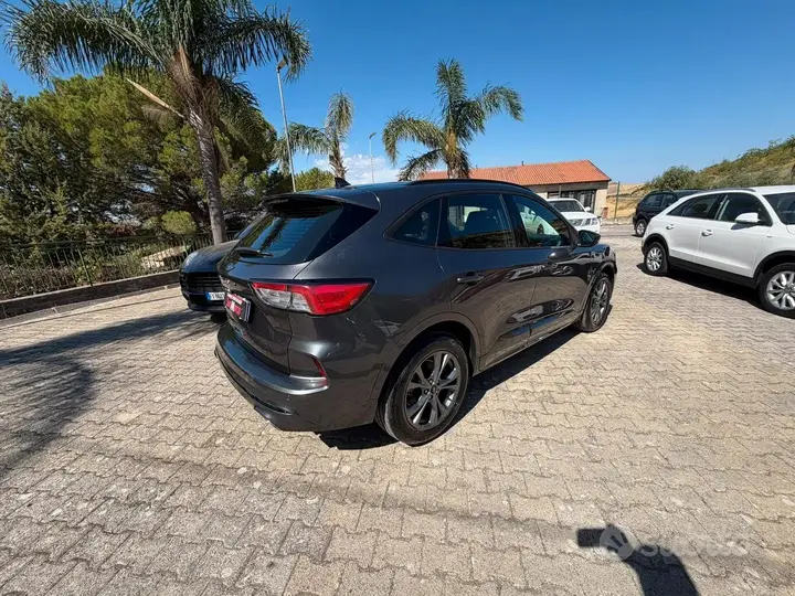 Ford Kuga 2022 photo 5