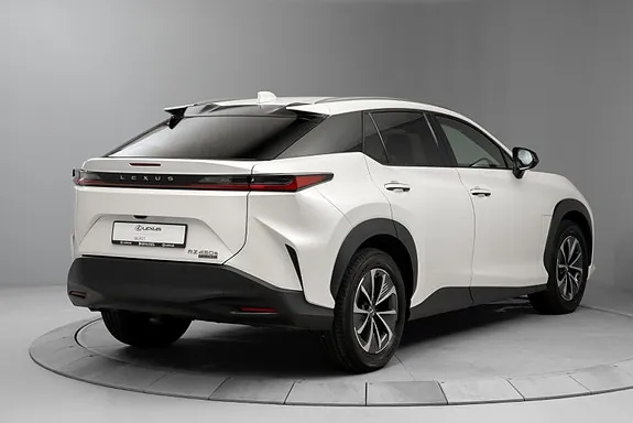 Lexus Rz450E 2023 photo 4