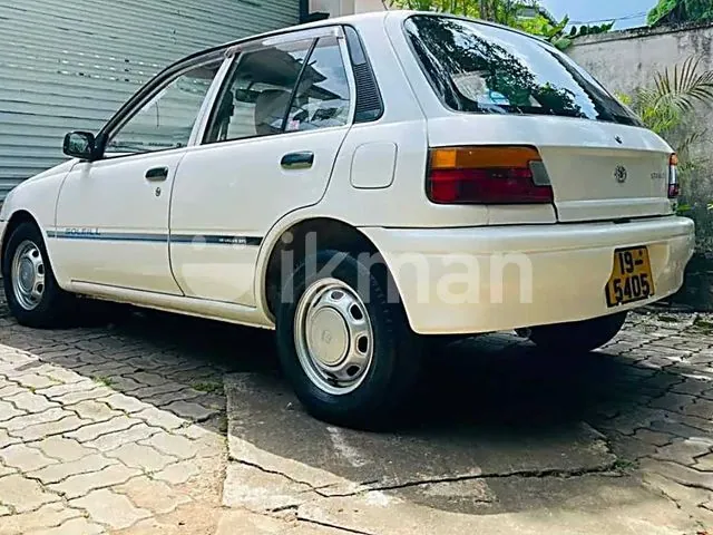 Toyota Starlet 1995 photo 2