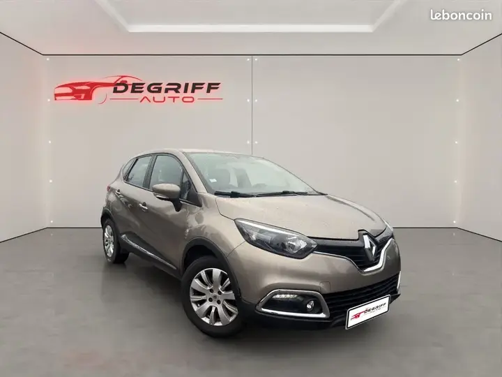 Renault Captur 2014 photo 2