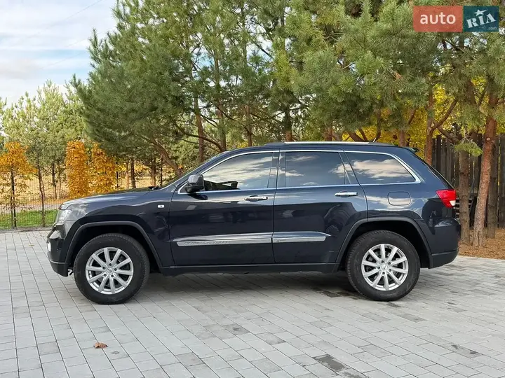 Jeep Grand Cherokee 2012 photo 3