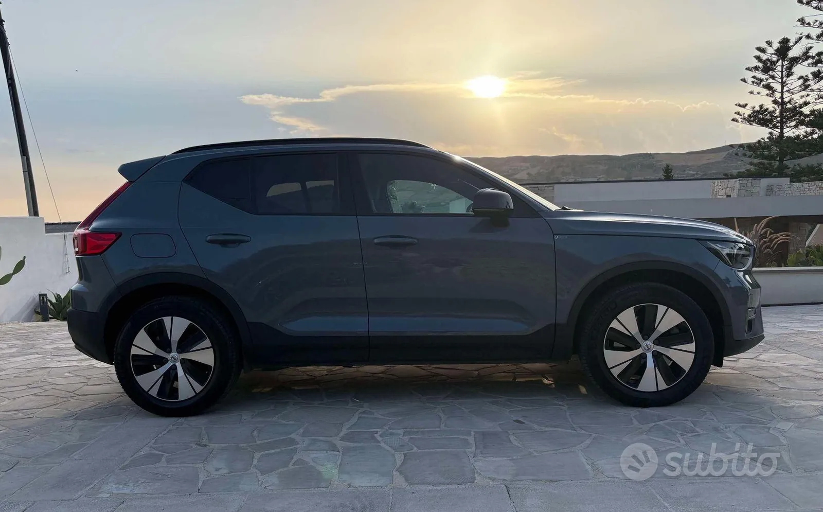 Volvo Xc40 2023 photo 3