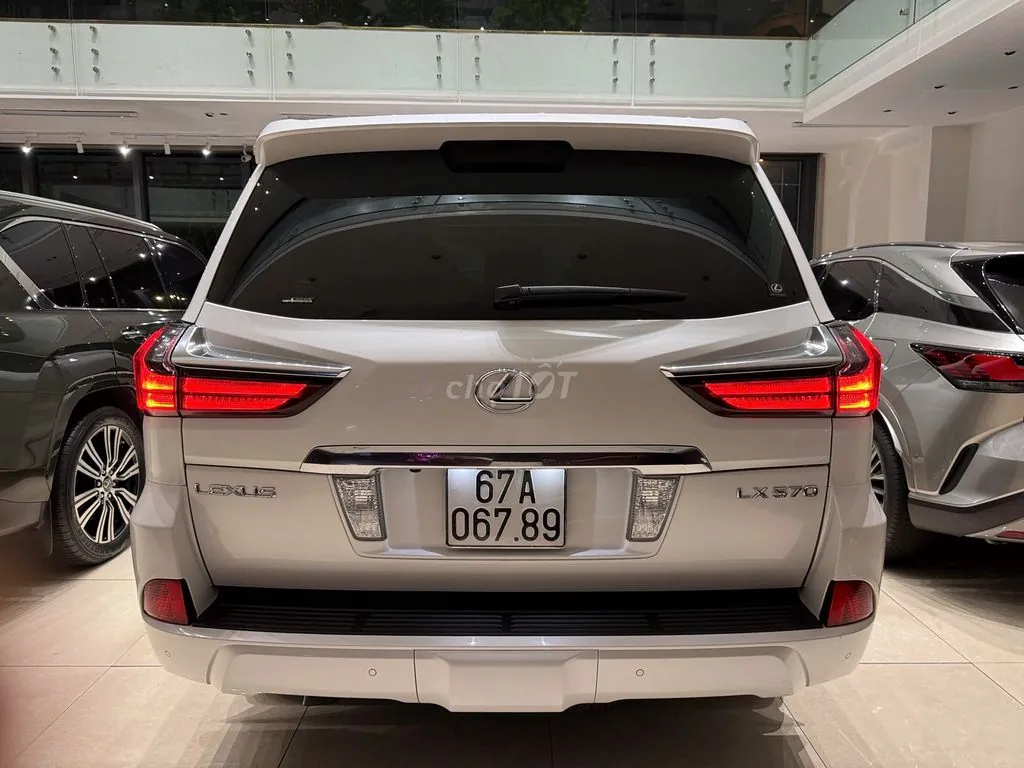 Lexus Lx 2018 photo 3