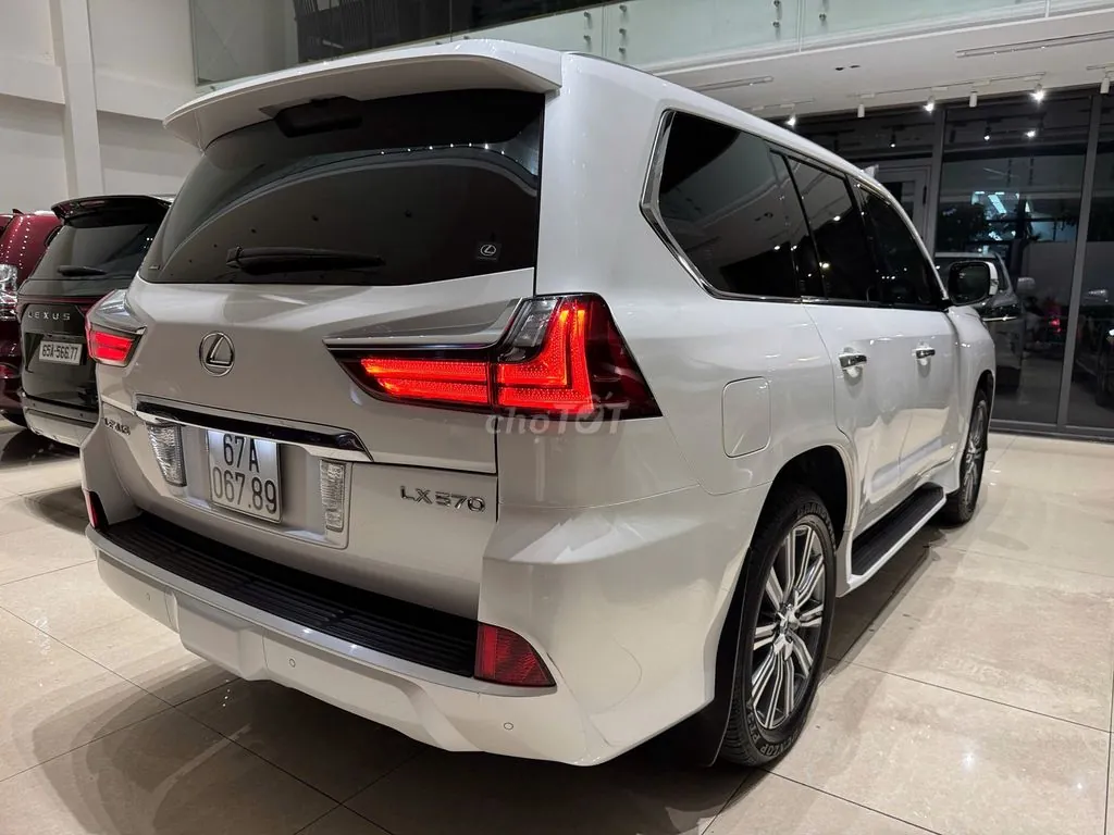 Lexus Lx 2018 photo 4