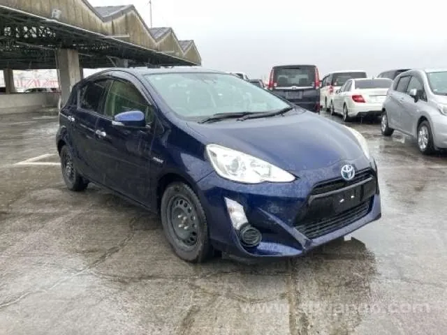 Toyota Aqua S Style
