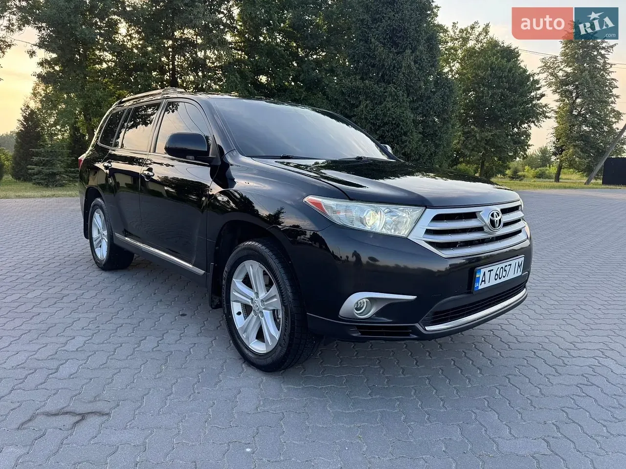 Toyota Highlander 2010 photo 2