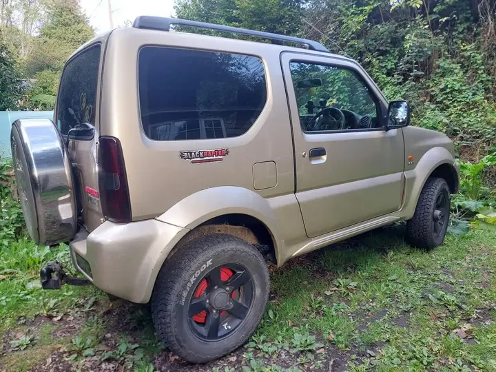 Suzuki Jimny 2006 photo 2