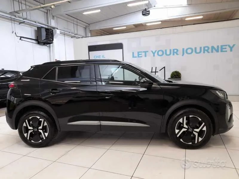Peugeot 2008 2023 photo 4