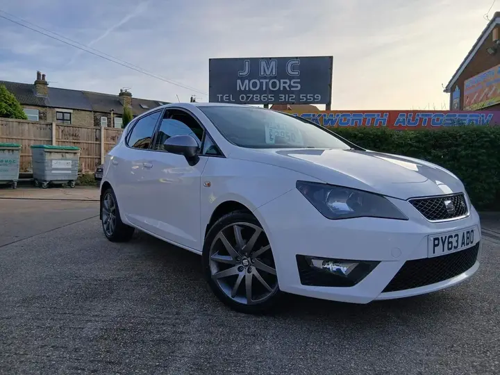 Seat Ibiza 2014 photo 2