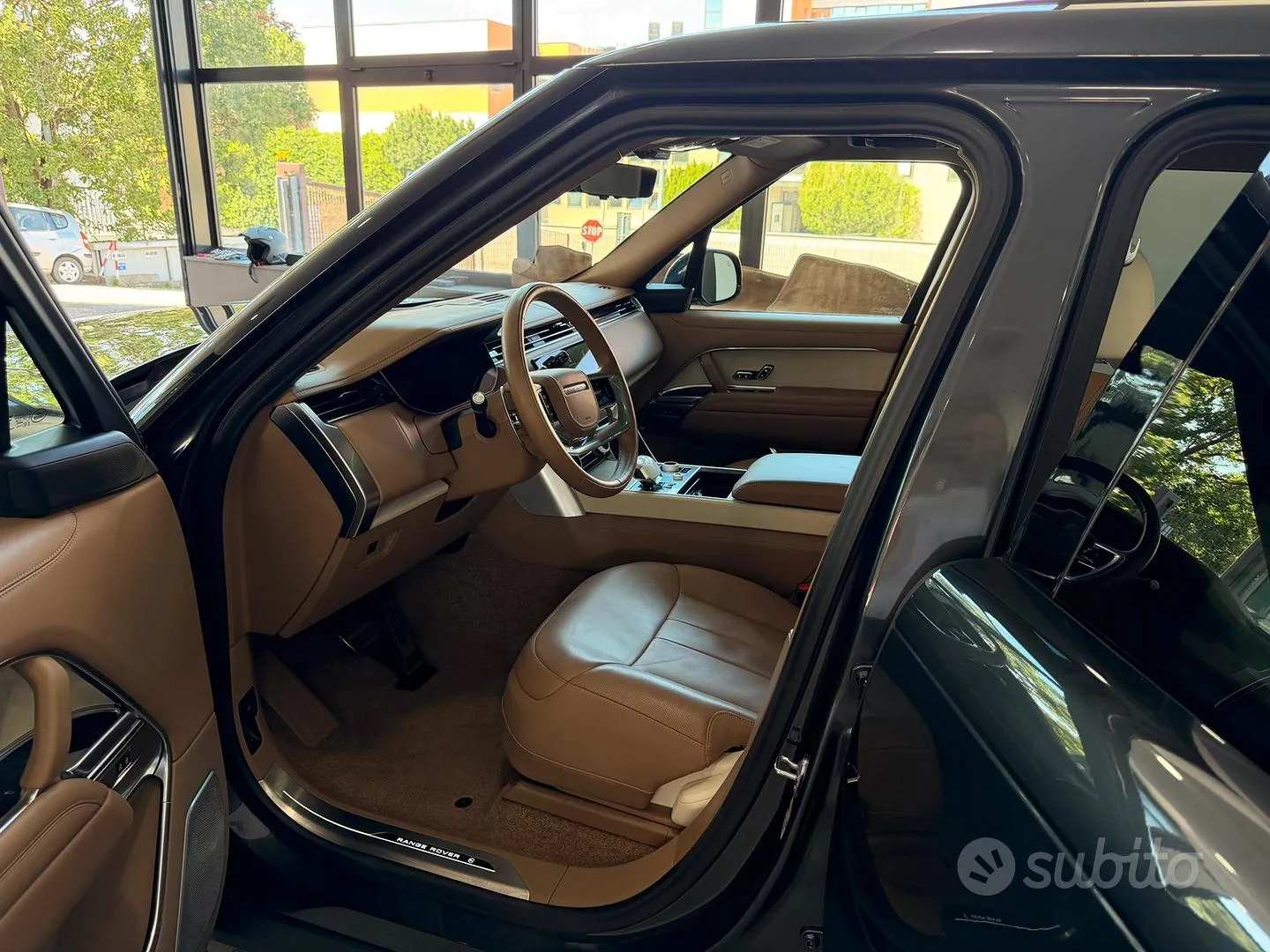 Land Rover Range Rover 2025 photo 5