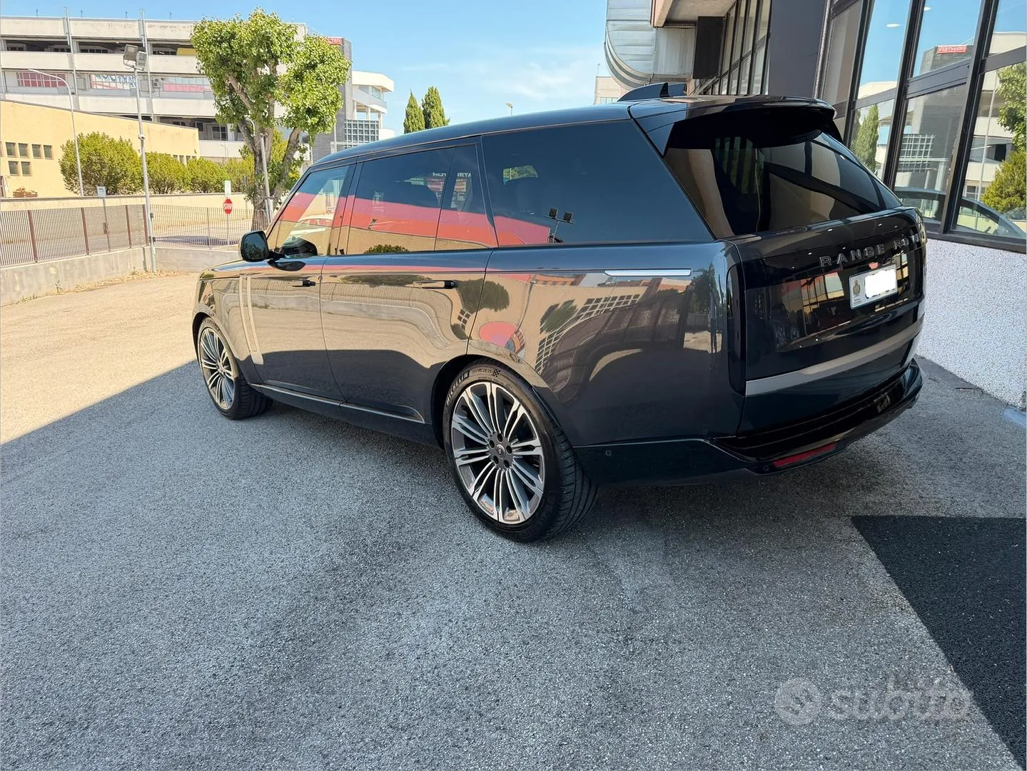 Land Rover Range Rover 2025 photo 3
