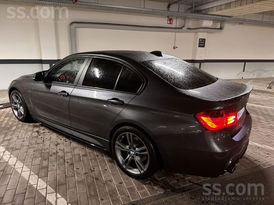 BMW 320 2012 photo 3