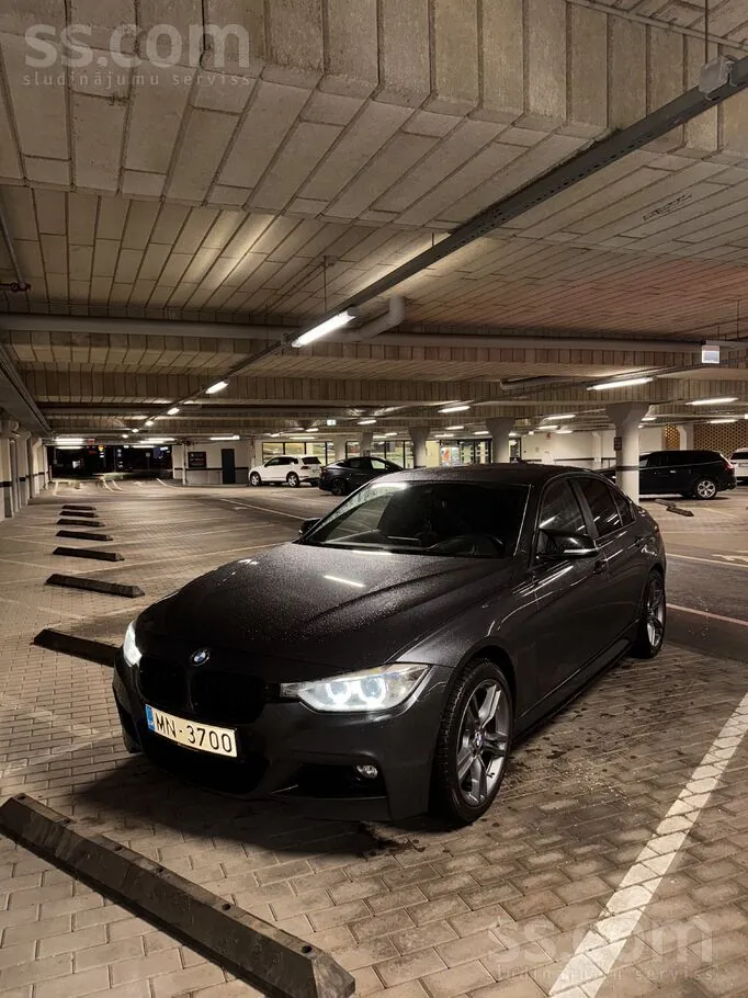 BMW 320