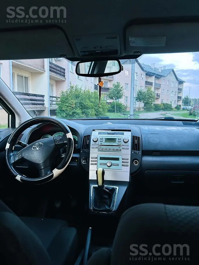 Toyota Corolla Verso 2006 photo 5