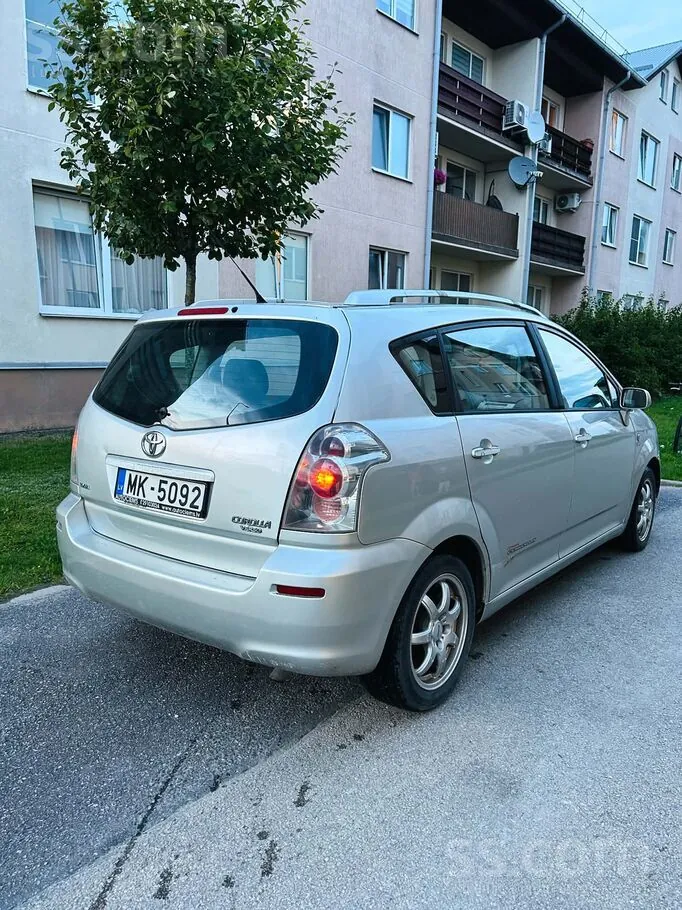 Toyota Corolla Verso 2006 photo 3
