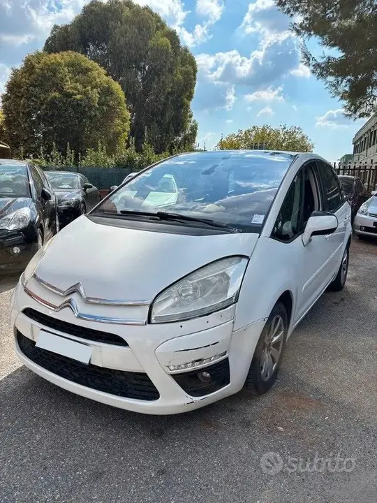 Citroen C4 Picasso 2012 photo 3