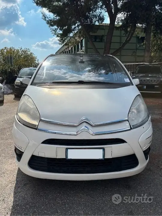 Citroen C4 Picasso 2012 photo 2