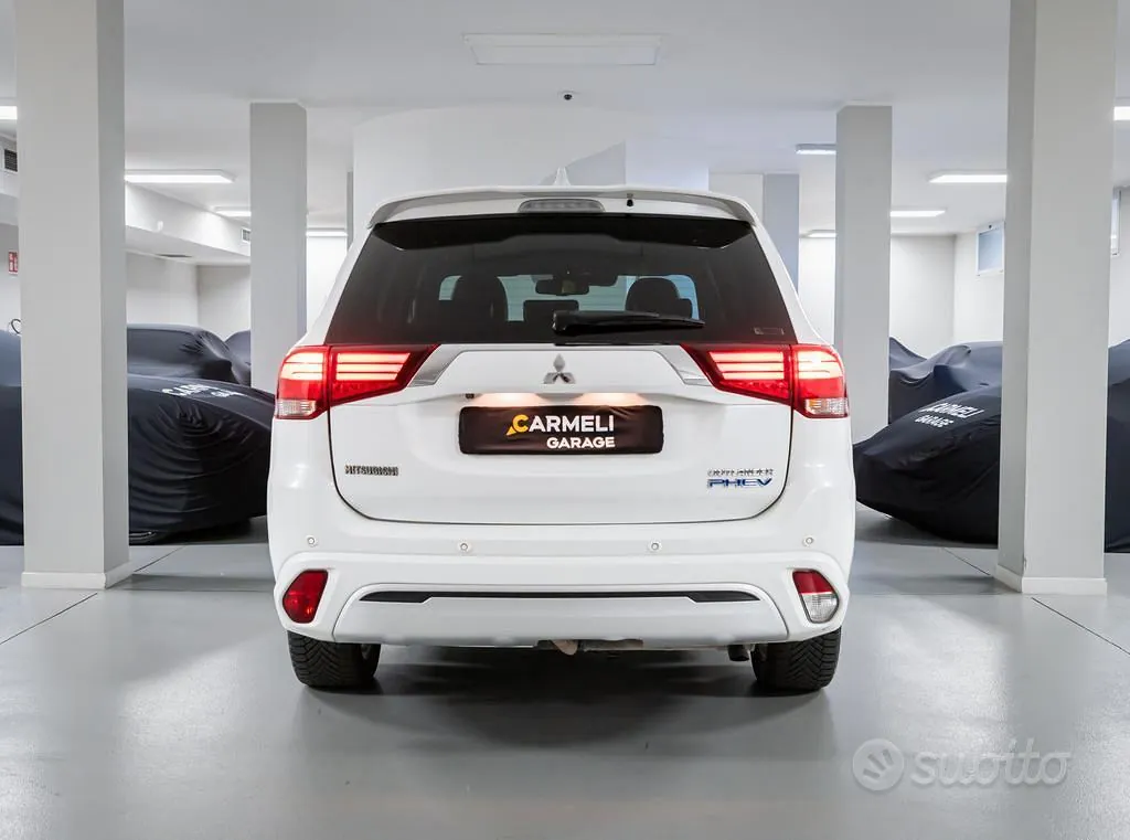 Mitsubishi Outlander 2018 photo 5