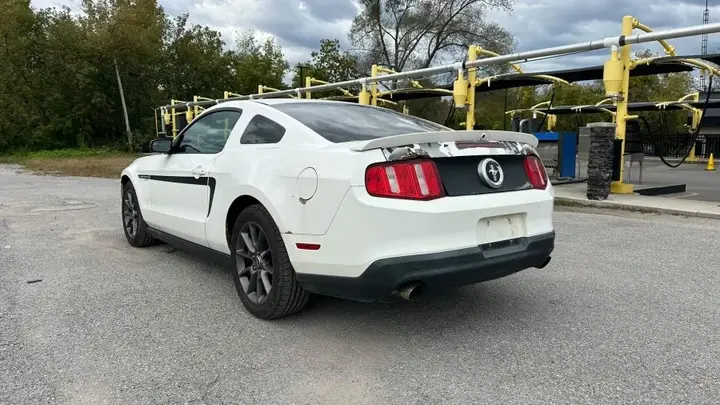 Ford Mustang 2012 photo 4