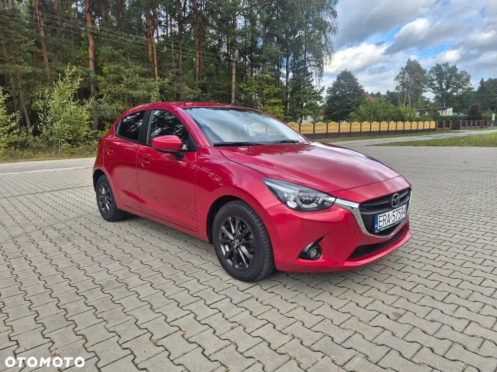 Mazda 2 2016 photo 3