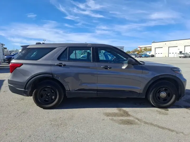 Ford Explorer 2020 photo 4