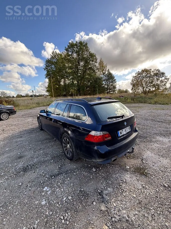 BMW 520 2006 photo 2