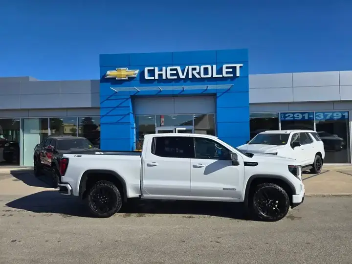 GMC Sierra 1500 2026 photo 2