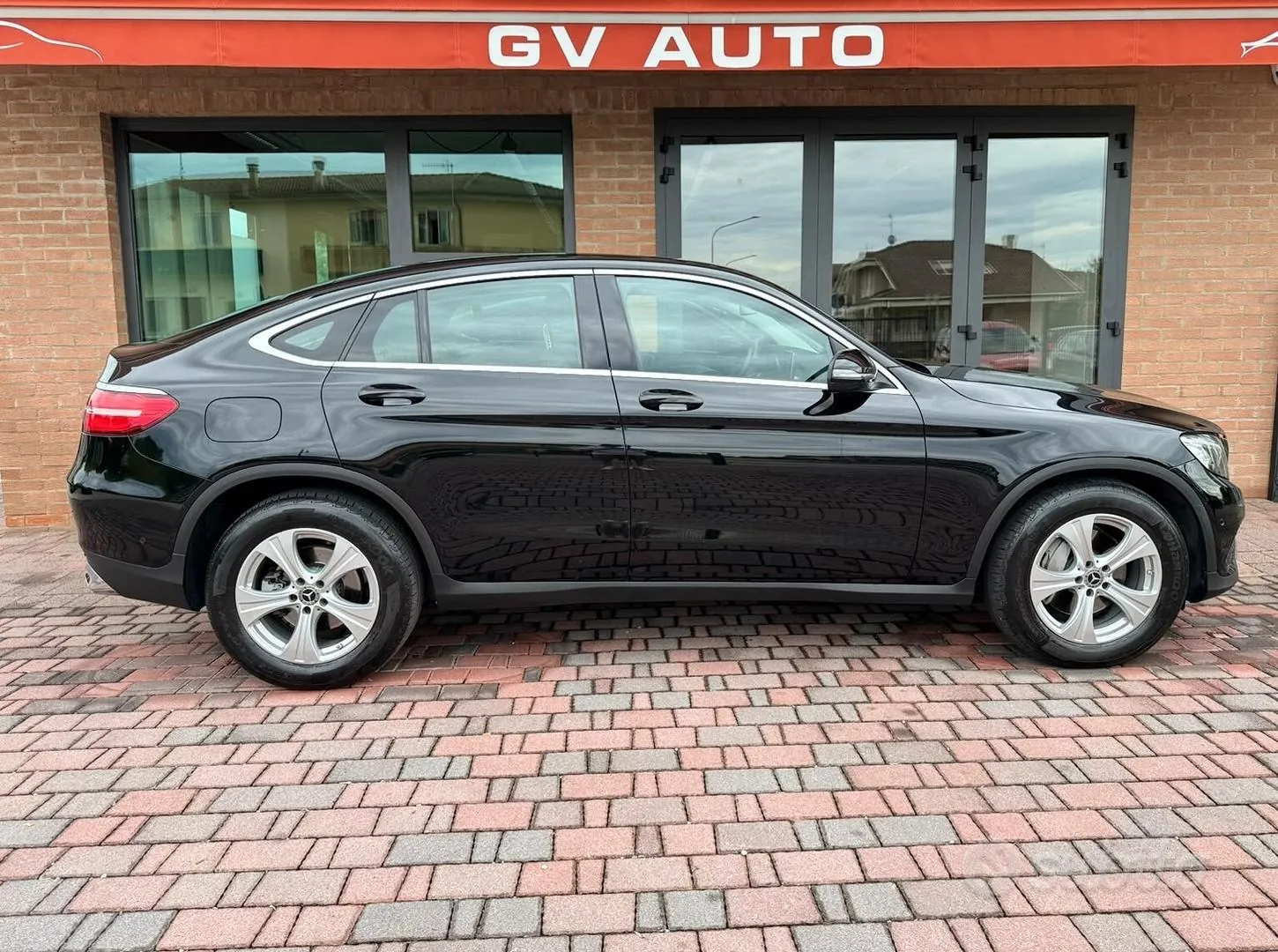 Mercedes-Benz Glc 2018 photo 4