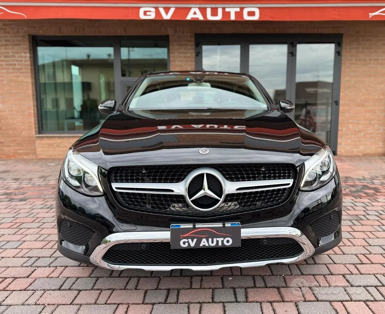 Mercedes-Benz Glc 2018 photo 2