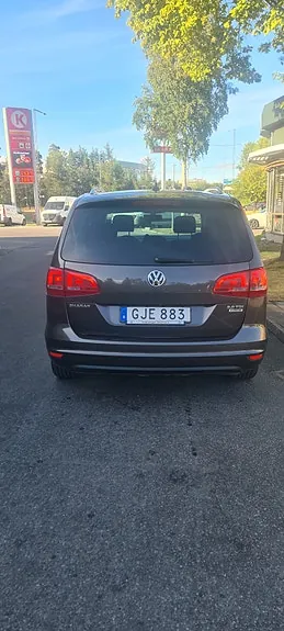 Volkswagen Sharan 2015 photo 2