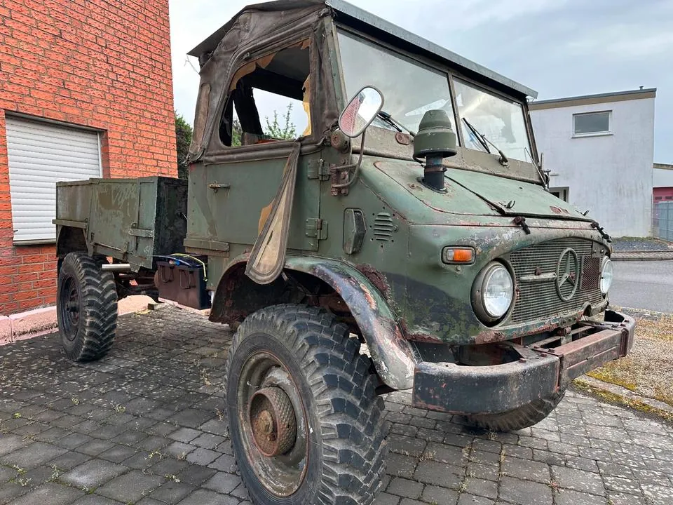 Mercedes-Benz Unimog