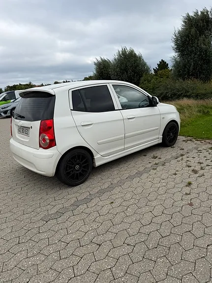 Kia Picanto 2008 photo 4