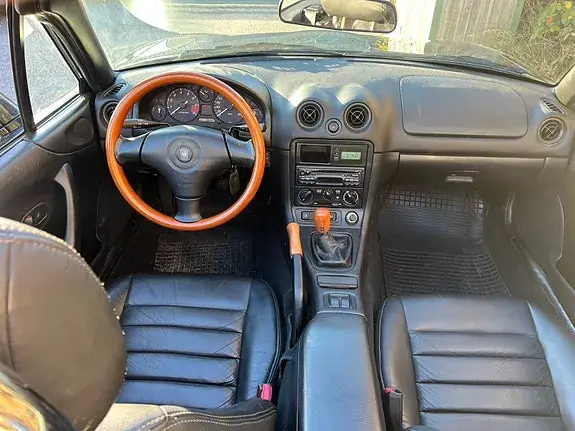Mazda Mx-5 1999 photo 4