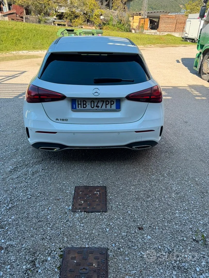 Mercedes-Benz A180 2025 photo 2