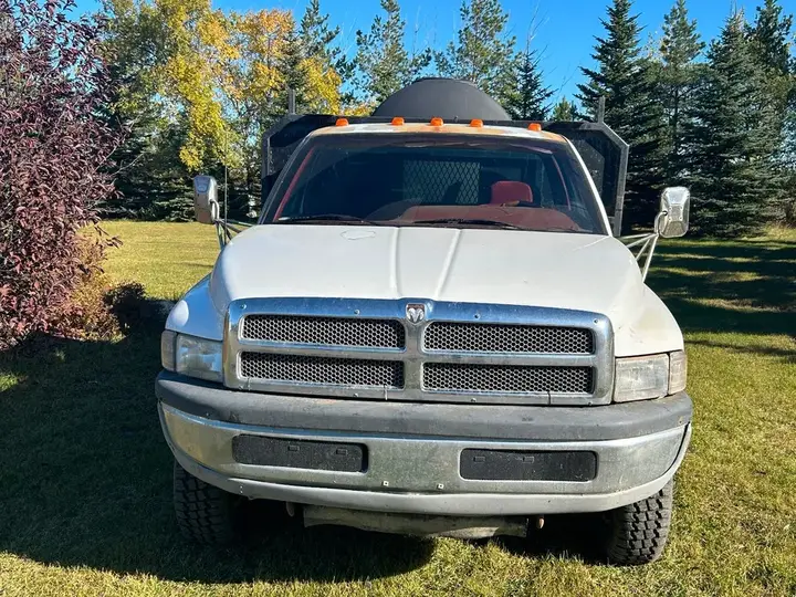 Dodge Ram 3500 1994 photo 2