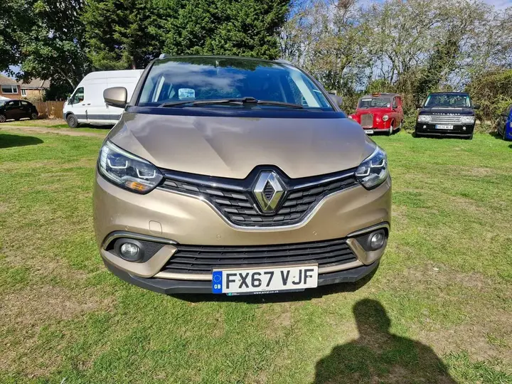 Renault Grand Scenic 2017 photo 2