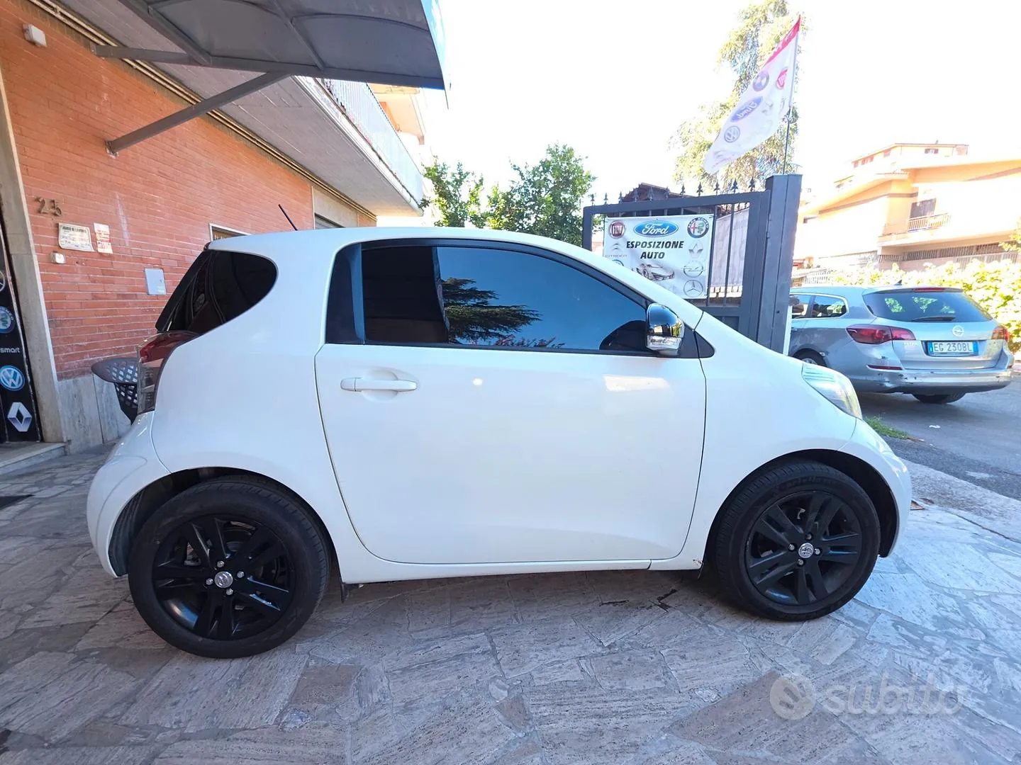 Toyota Iq