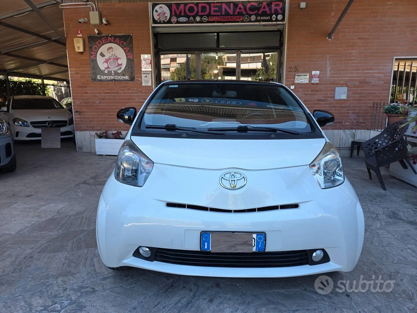 Toyota Iq 2013 photo 4