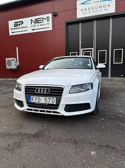 Audi A4 2011 photo 5