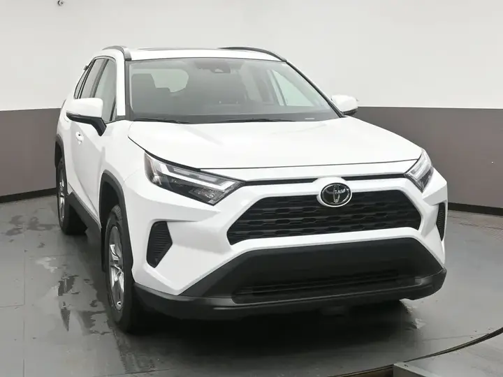 Toyota Rav4 2025 photo 2