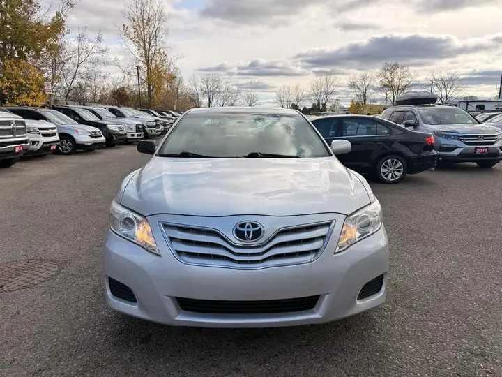 Toyota Camry 2010 photo 2