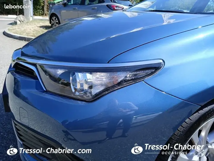 Toyota Auris 2017 photo 3