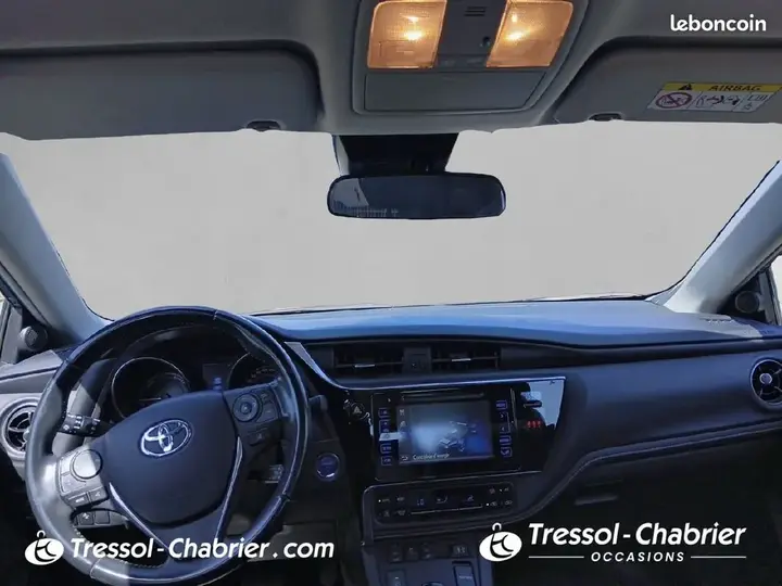 Toyota Auris 2017 photo 5